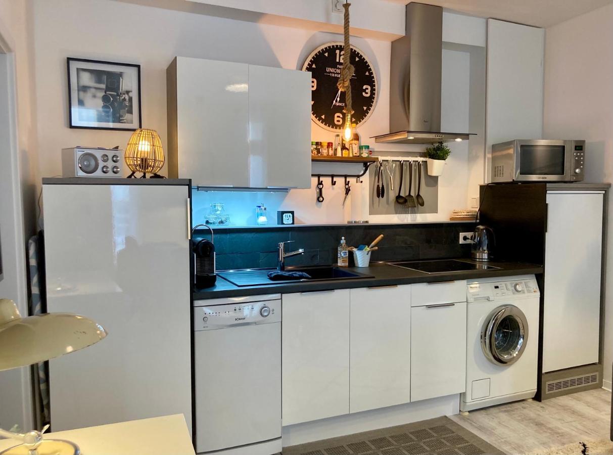 Living At Saarpartments - Adultsonly - Business & Holiday Homes With Kitchen For Long- And Short Term Stay, 3 Min To St Johanner Markt And Points Of Interest Sarrebruck Extérieur photo